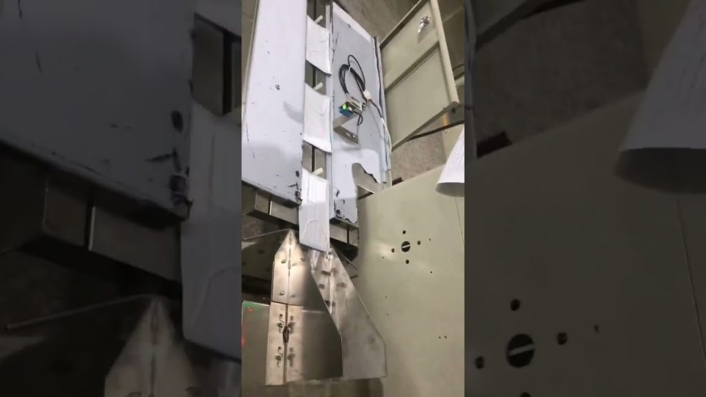 “Efficient and Automated Packing for Medical Masks with Horizontal Flow Disposal Machine”