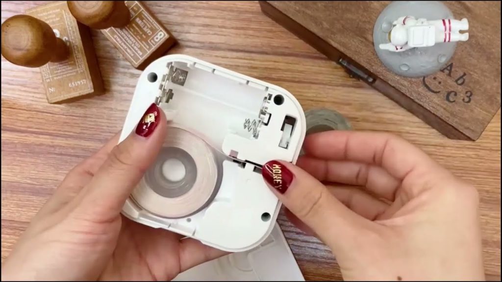 “Portable Thermal Label Printer: Compact, Wireless, and Ultra-Convenient Printing Solution”